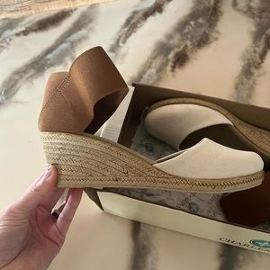 Charleston Shoe Co. tan wedge size 7. Like new.  In box
